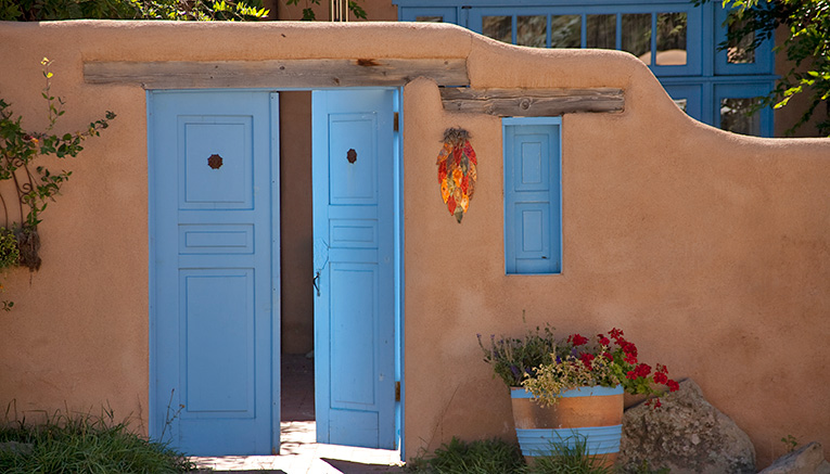 Wnmi-newmexico-walking-4